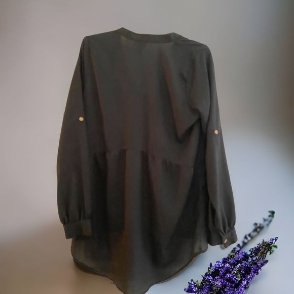 Nice Black Shirt - Picture 2 of 3